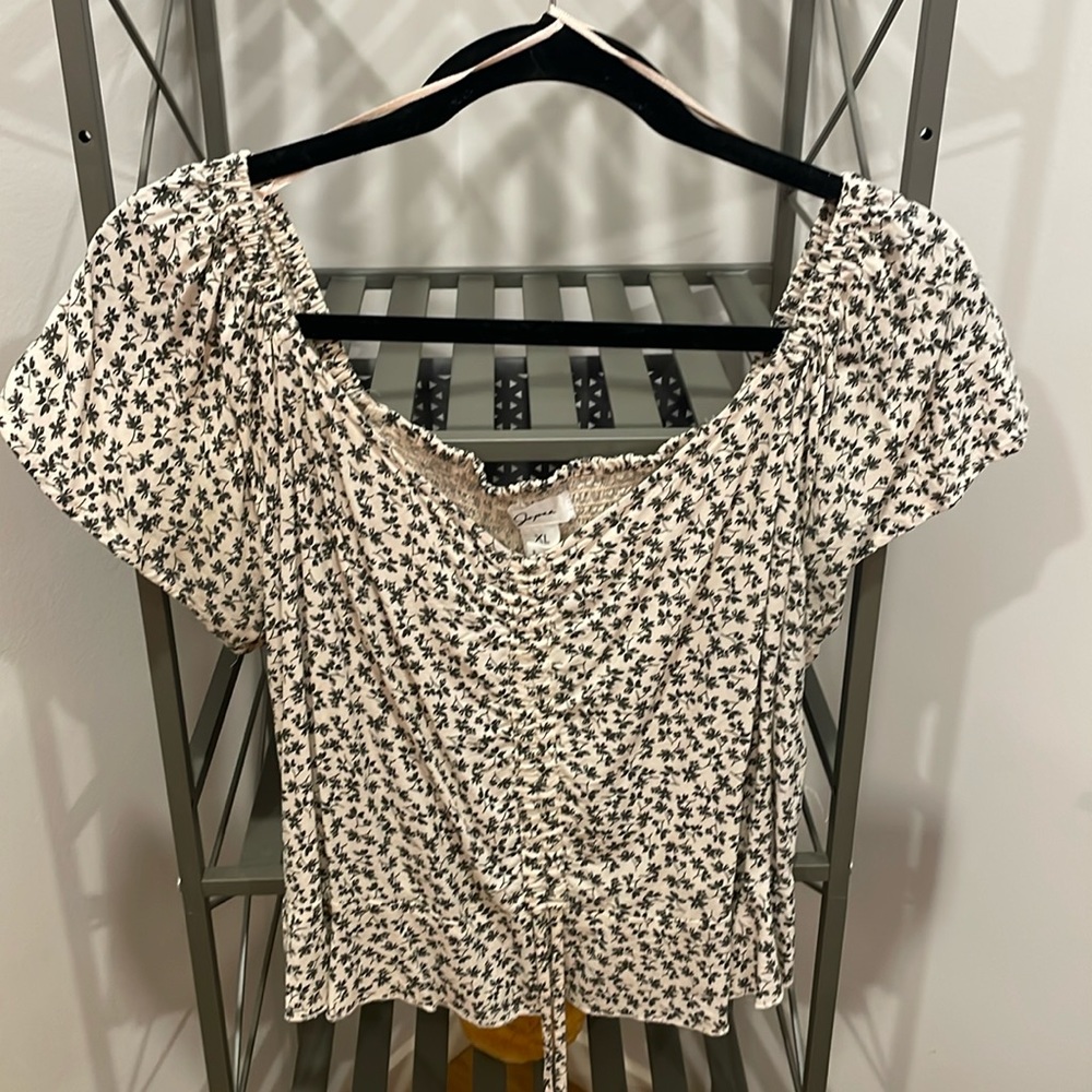 Gray and White Floral Print Blouse Size XL